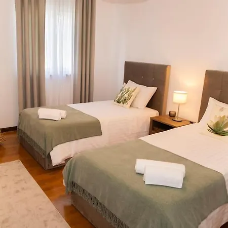 Entrevillas Local, T2 * ארקוס דה ואלדבז