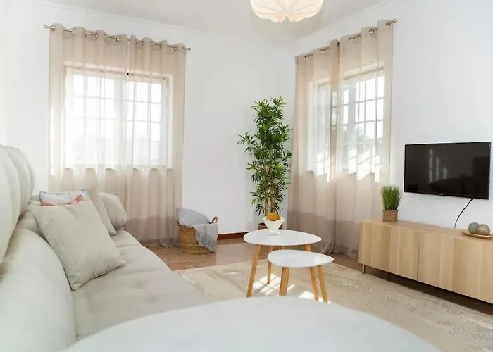 דירה Entrevillas Local, T2 *